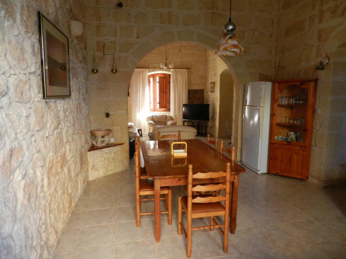 Villa 14, Triq Il Mithna Qala Exterior foto
