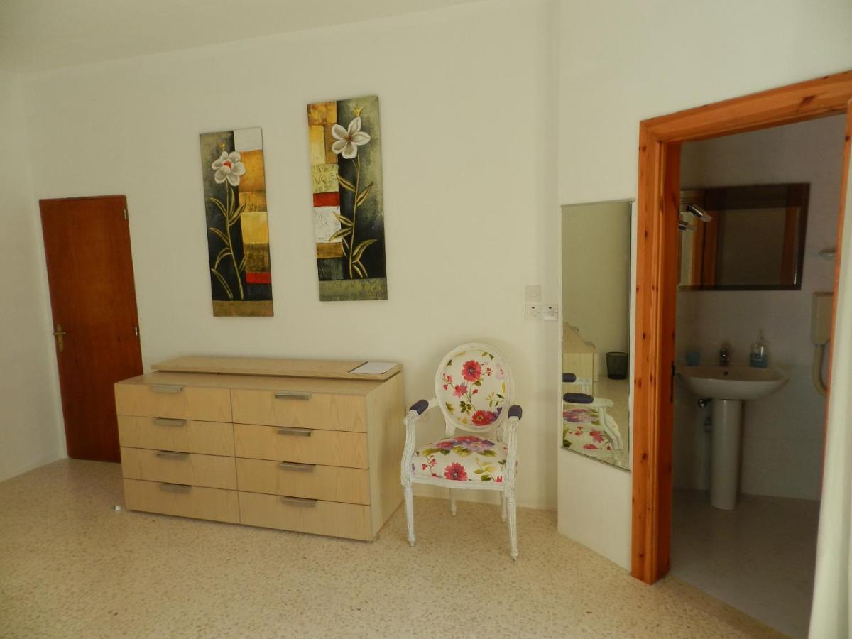 Villa 14, Triq Il Mithna Qala Exterior foto